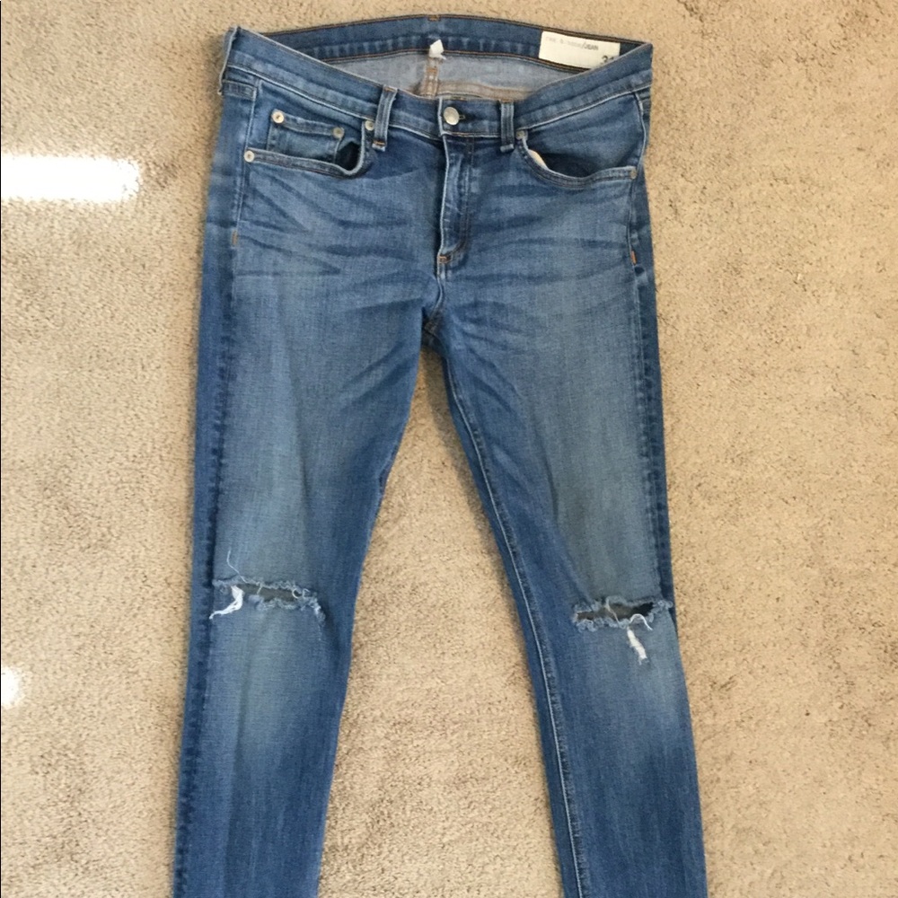Lightly Used Rag & Bone Skinny Ripped Stonewash 31